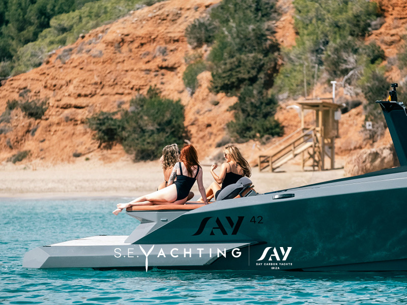 888 Luxury Superboat Charter Ibiza10